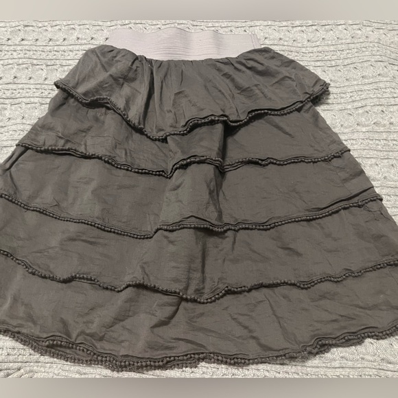 Anthropologie Edme
Esyllte Skirt Womens size 0 tiered gray - Picture 2 of 4